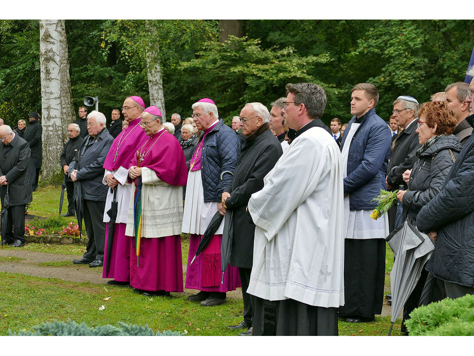 Pontifikalrequiem und Beisetzung von Weihbischof em. Johannes Kapp (Foto: Karl-Franz Thiede)